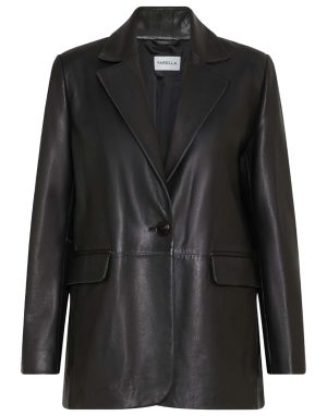 <b>MARELLA ★ FW25</b><br/>ICONE 01