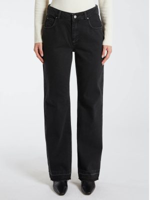 <b>PENNYBLACK</b><br/>PBSTRAIGHT 04