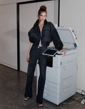 <b>STELLA MAXWELL X MARELLA</b><br/>SUPER 01