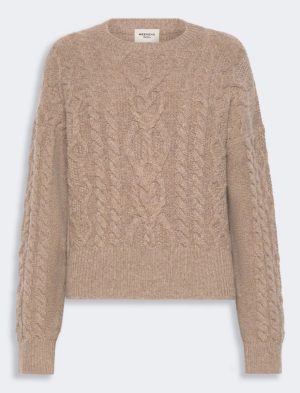 <b>WEEKEND MAXMARA</b><br/>WKDALBEN 04